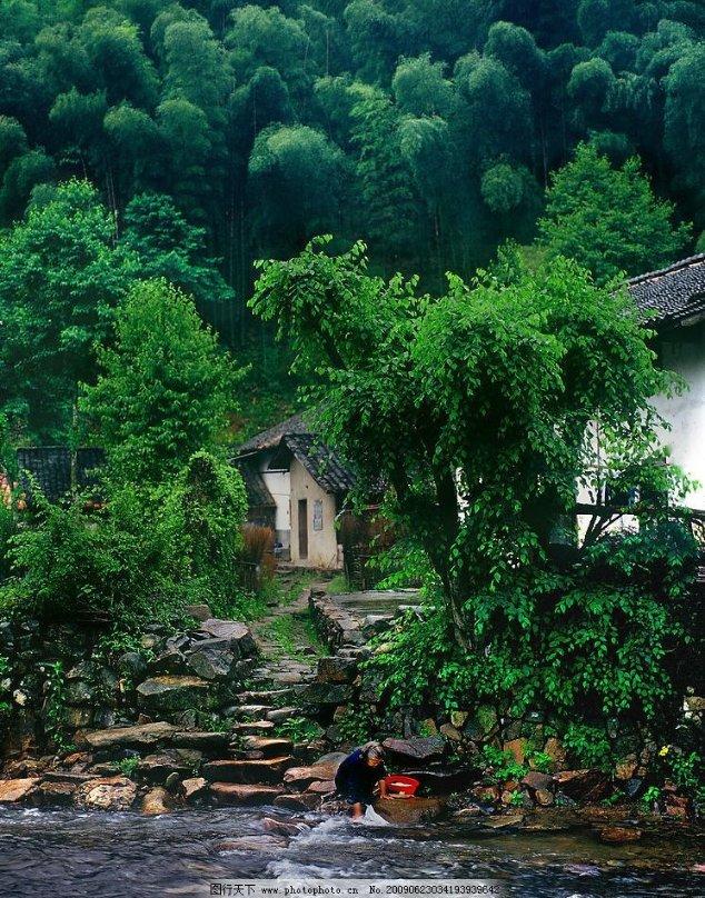 “人生导师”的乐嘉不再风光:时代抛弃你的时候,连招呼都不会打